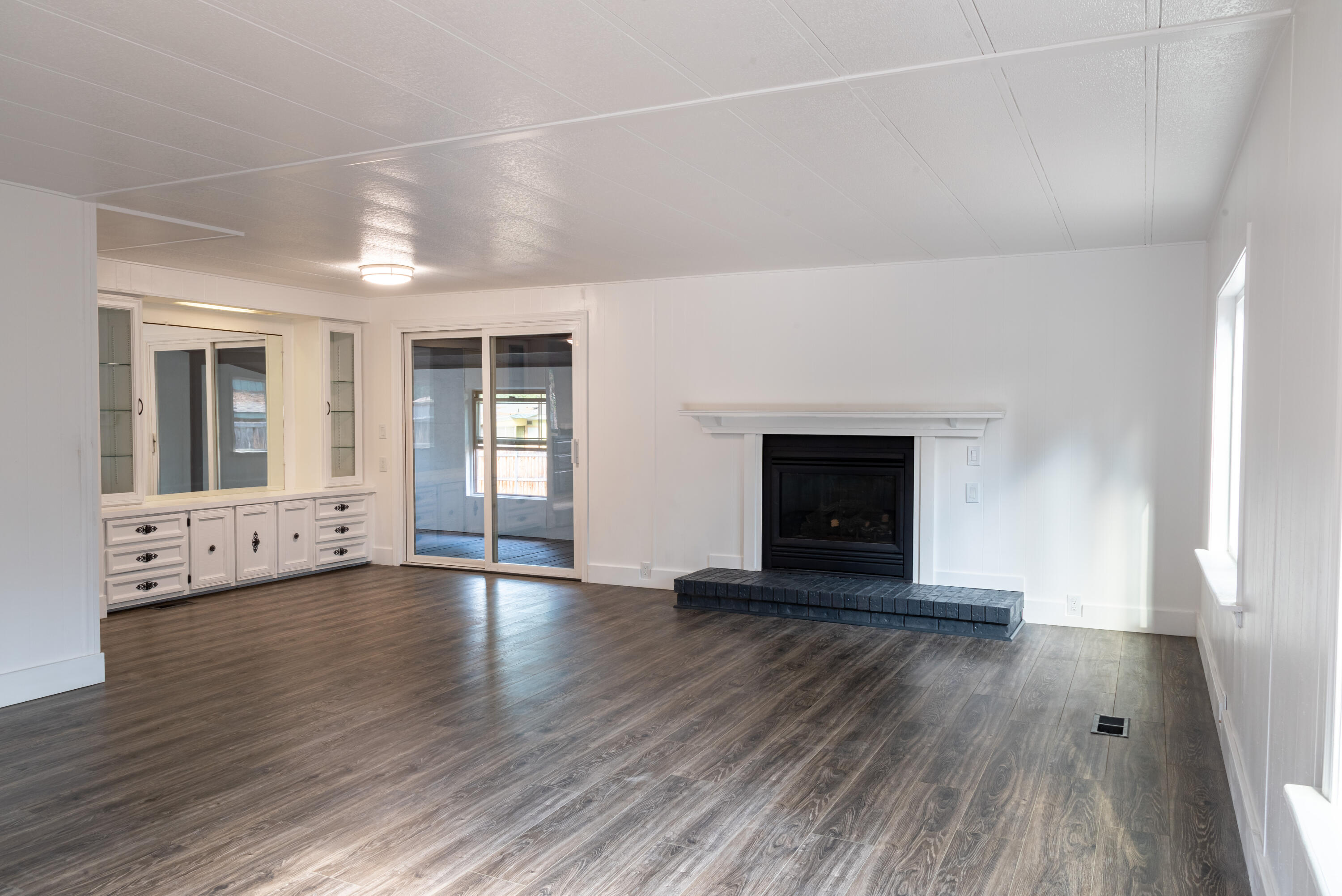 Romaine Village - Residential