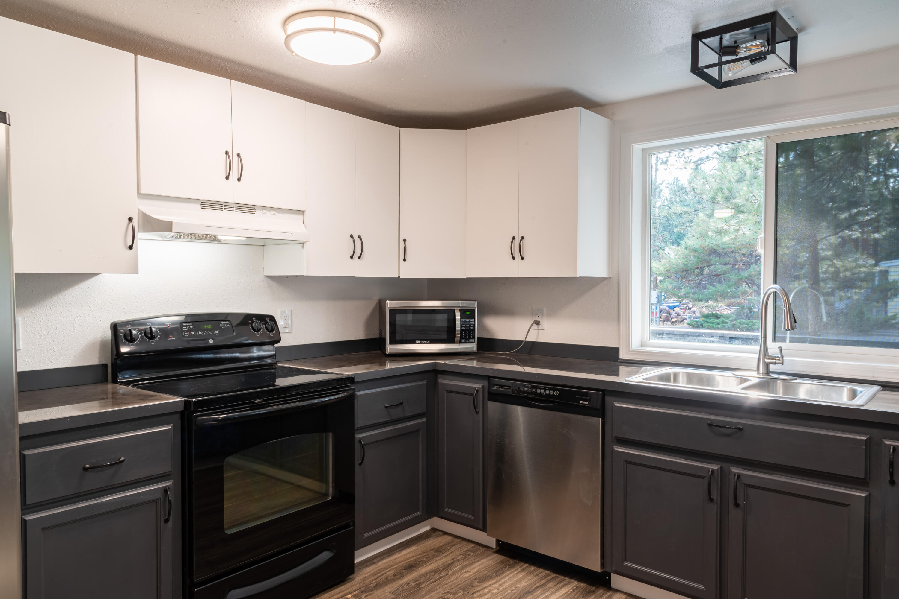 Romaine Village - Residential