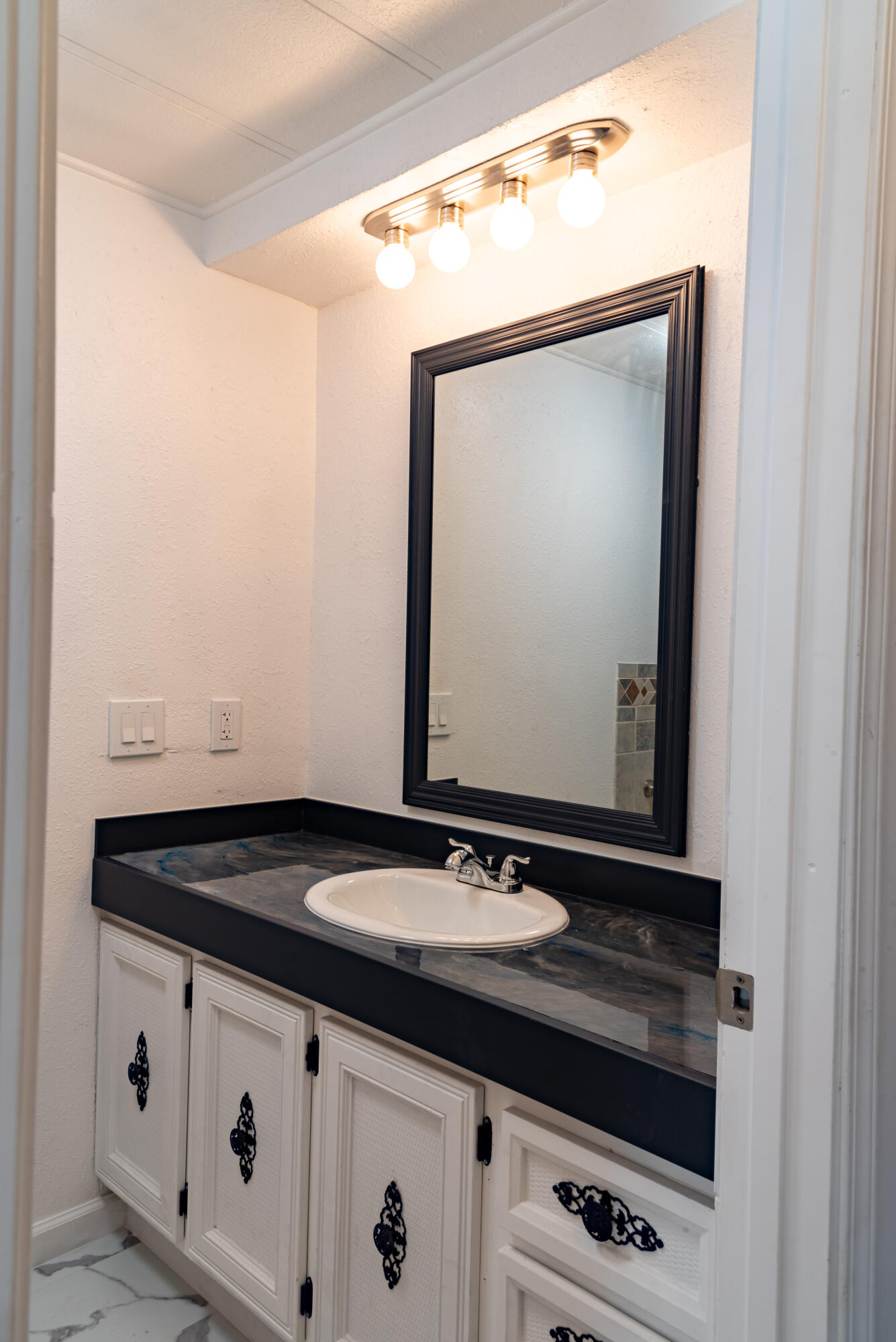 Romaine Village - Residential