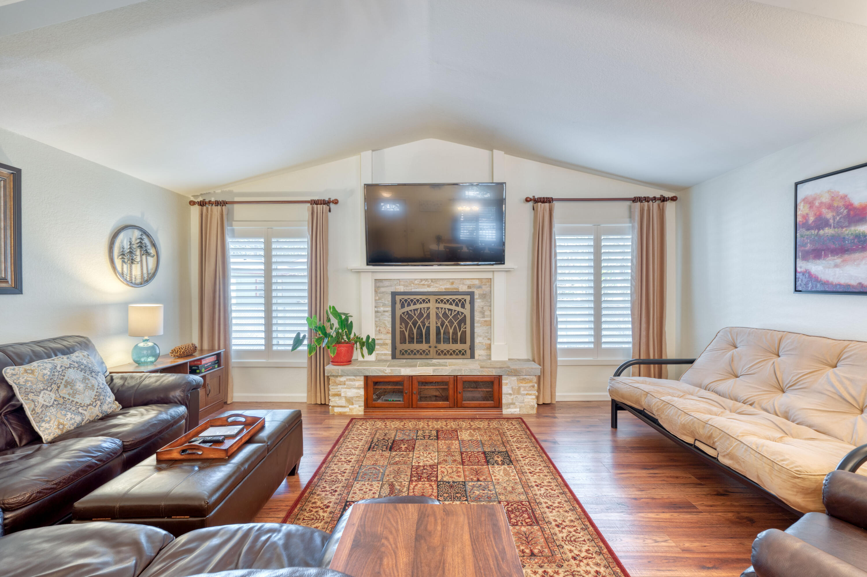 Romaine Village - Residential