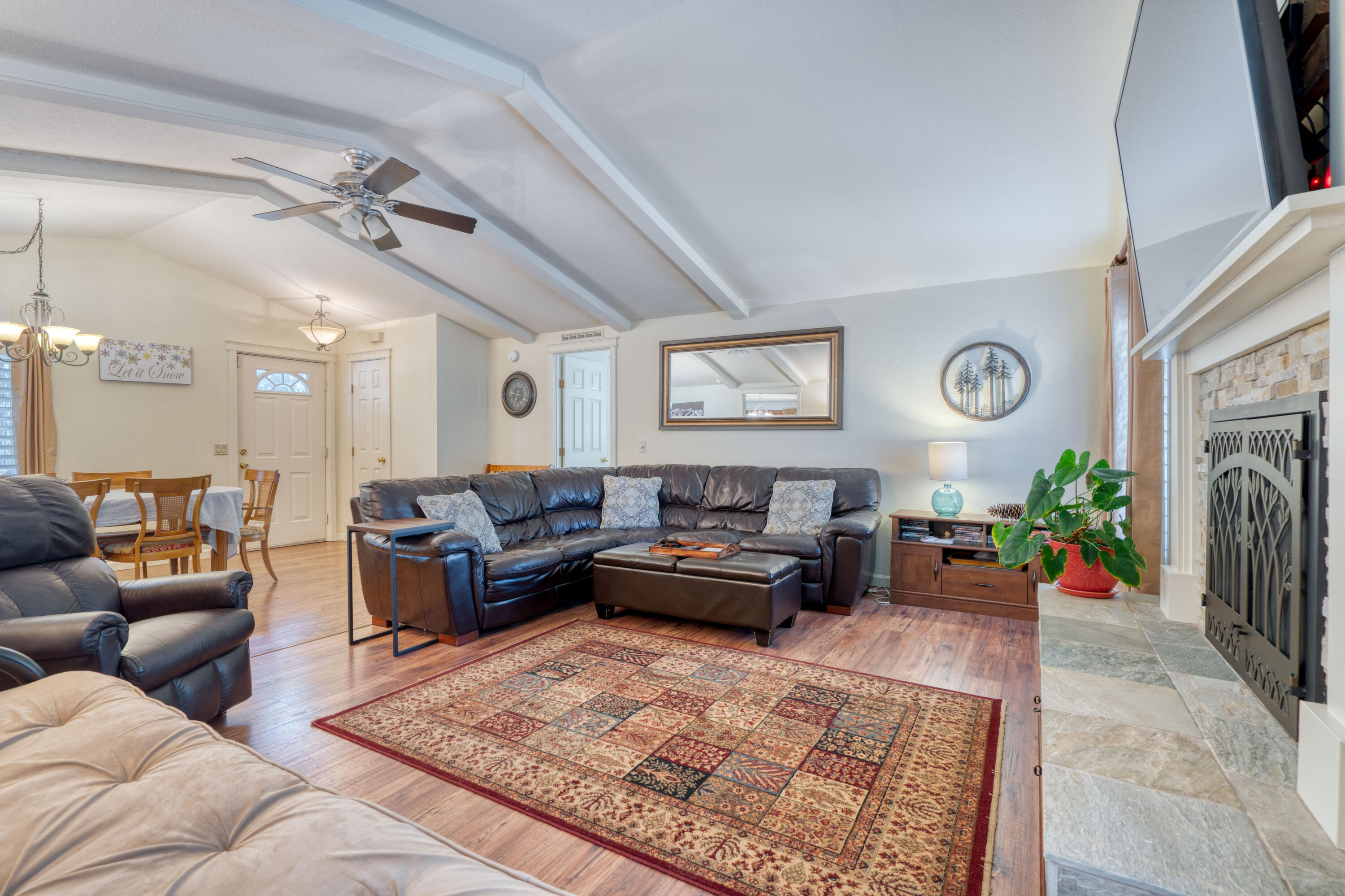 Romaine Village - Residential