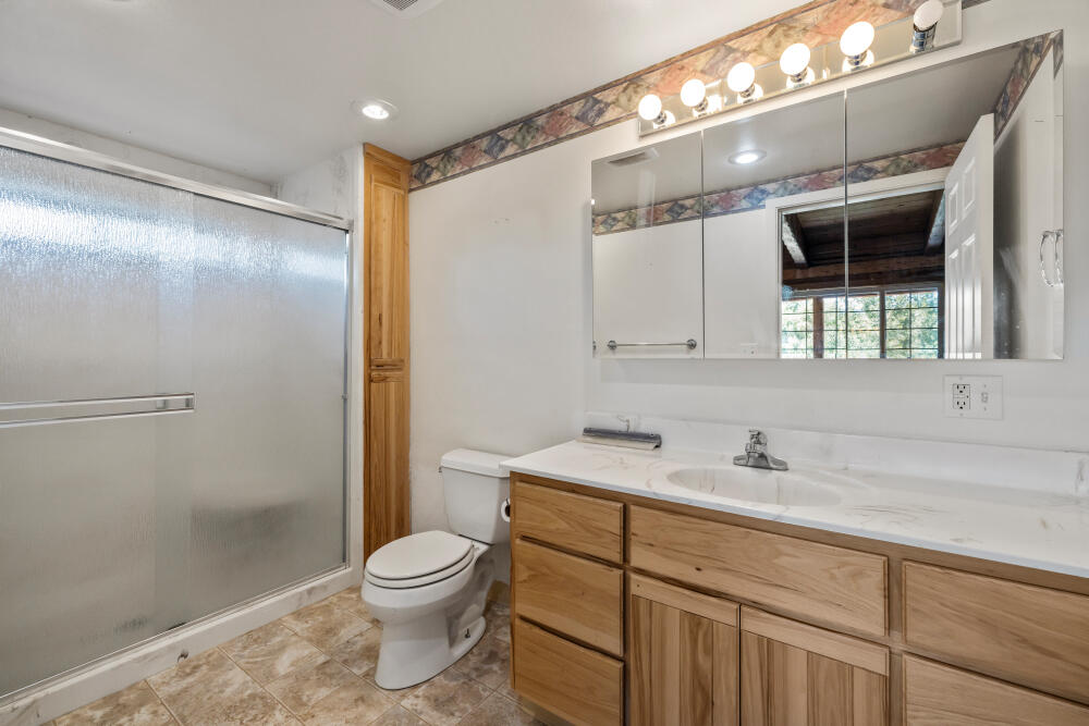 Lake Shore Gardens - Residential