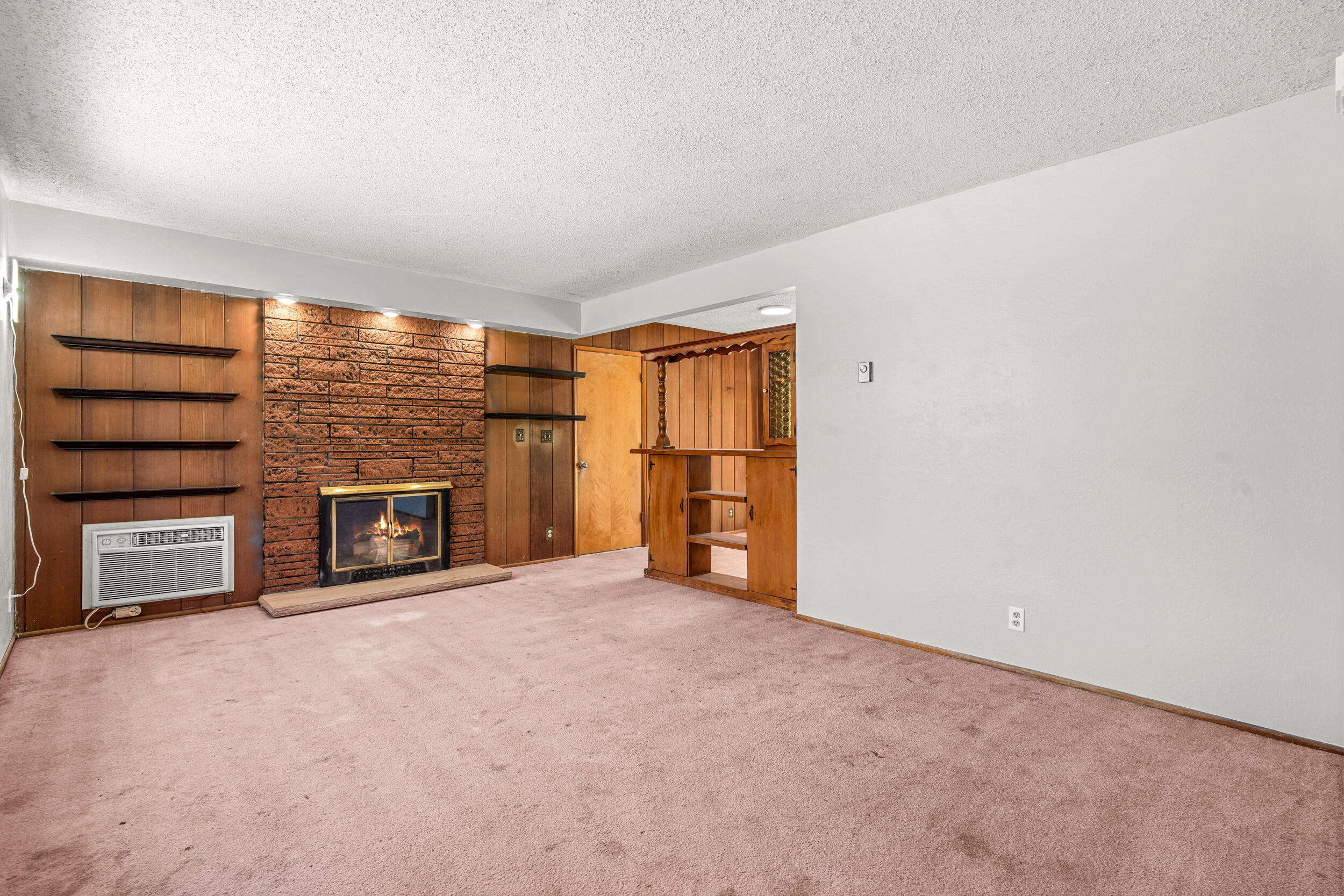 Land Of Many Oaks - Residential