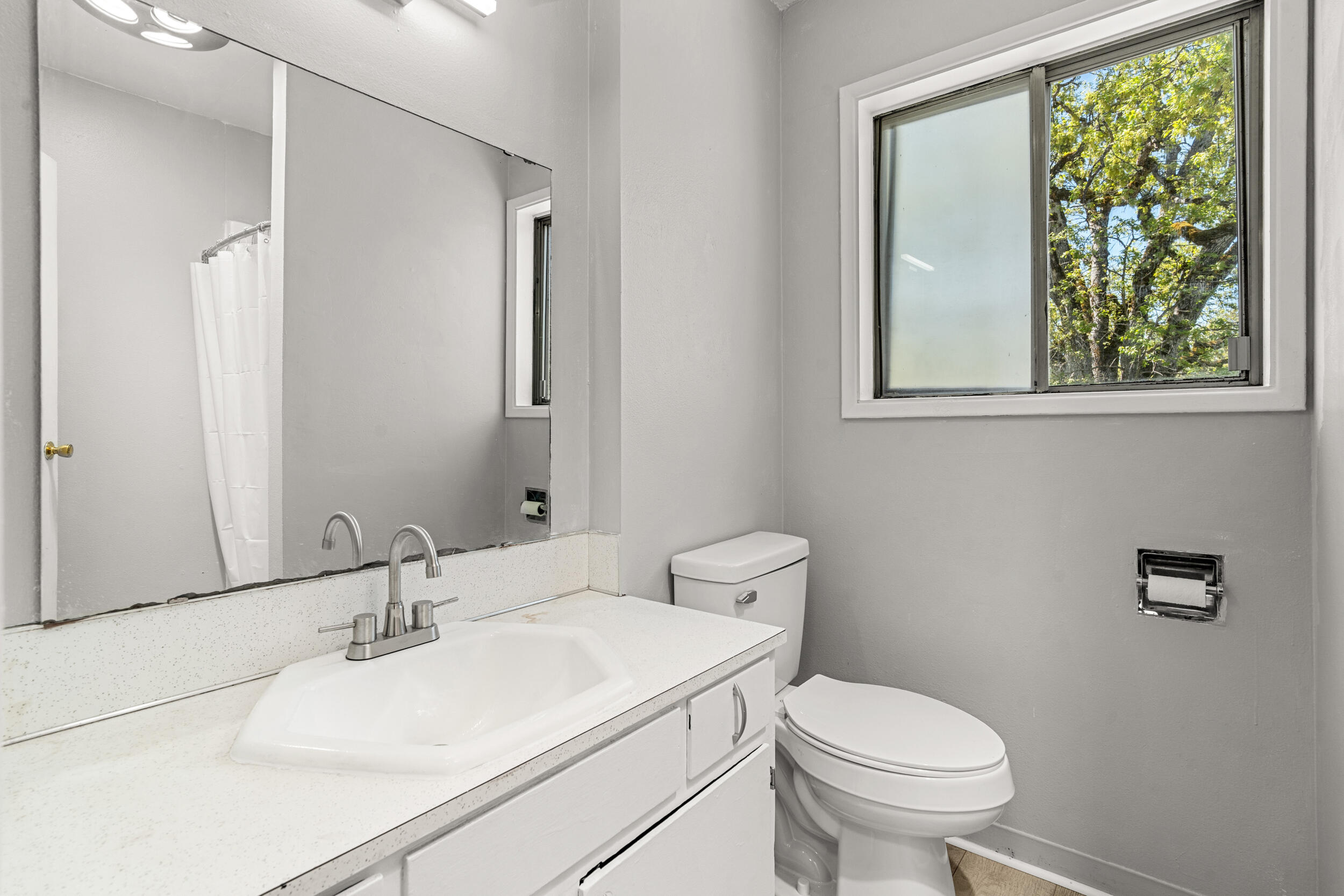 Land Of Many Oaks - Residential