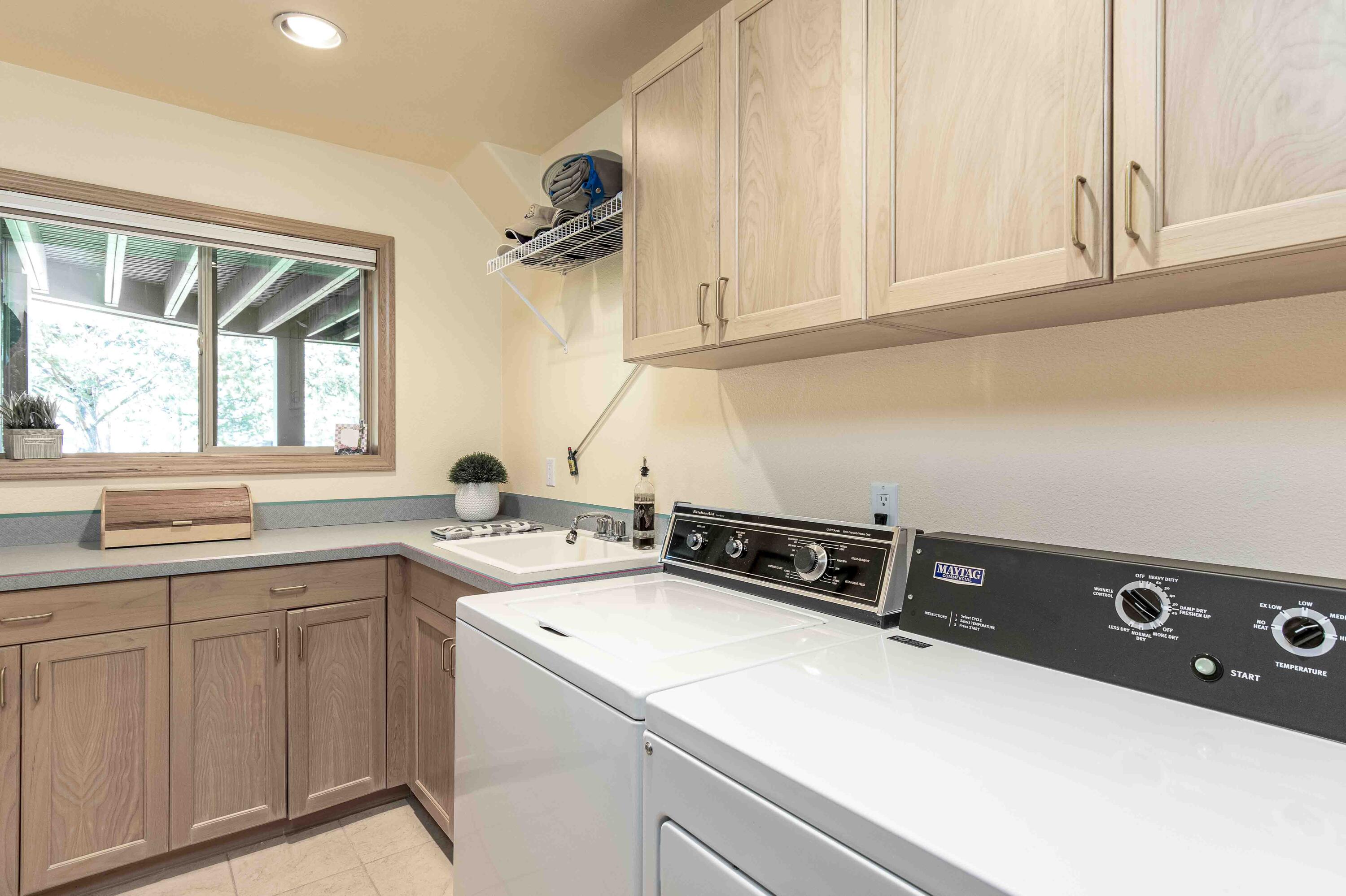 Fairway Point Villag - Residential