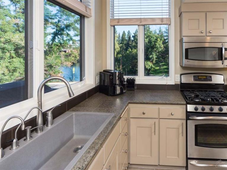 Riverpointe - Residential