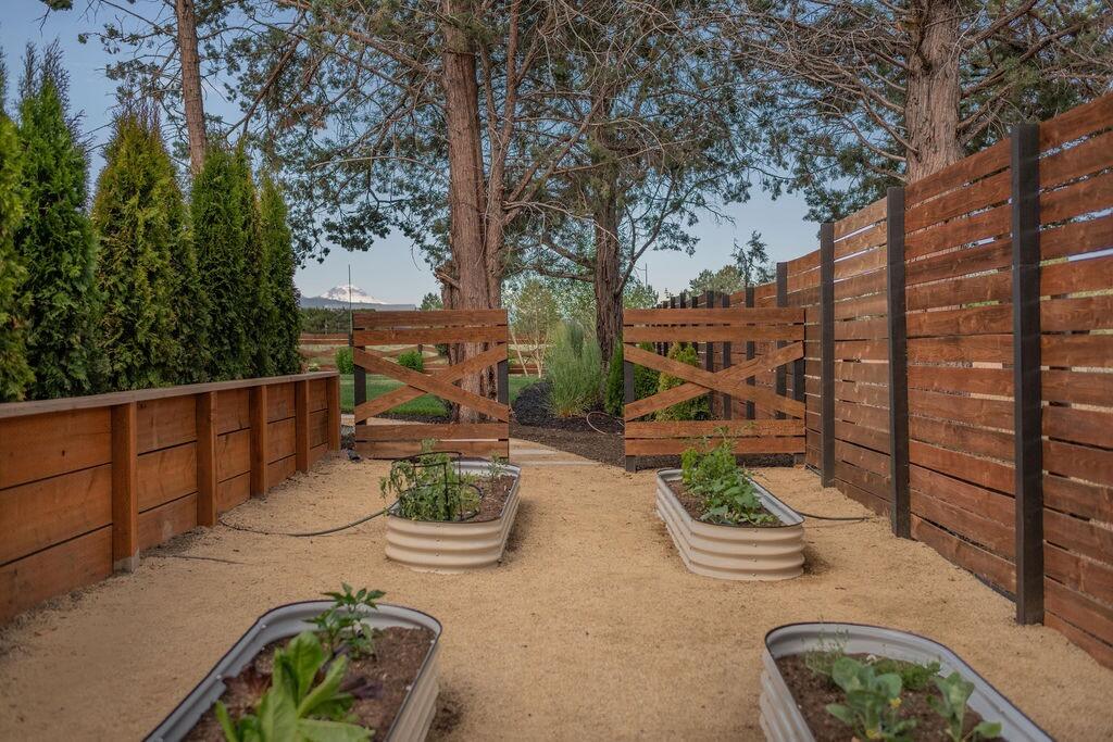 Tumalo Rim - Residential