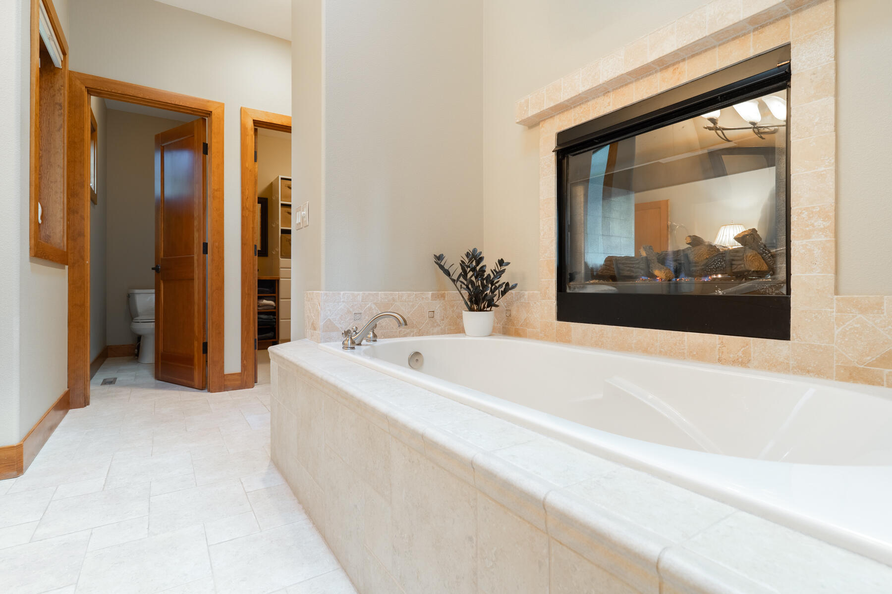 Broken Top - Residential