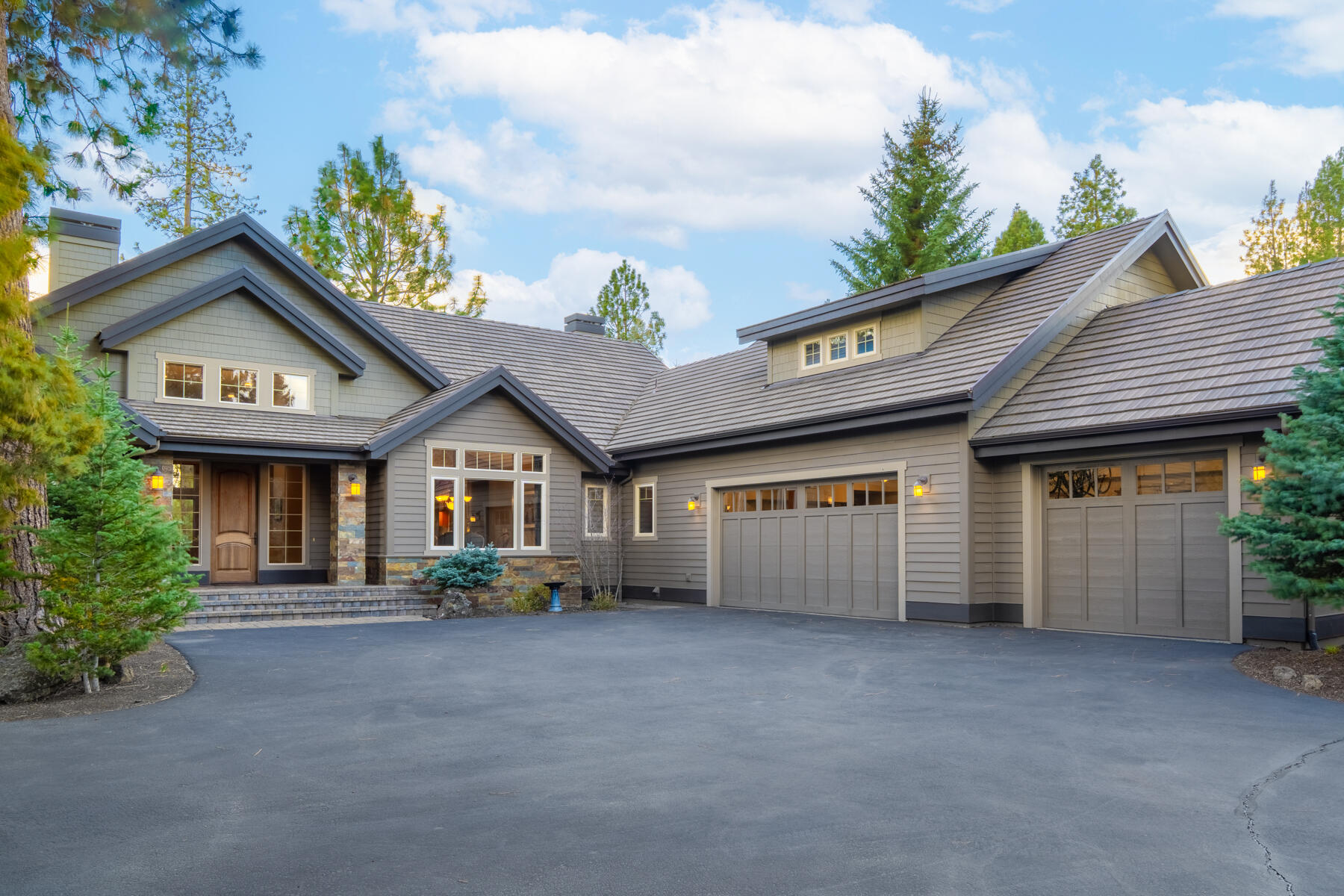 Broken Top - Residential