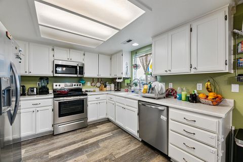 Tiny photo for 7961 Isabella Way, White City, OR 97503 (MLS # 220215549)