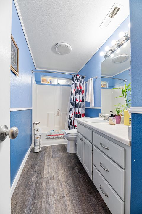 Tiny photo for 7961 Isabella Way, White City, OR 97503 (MLS # 220215549)