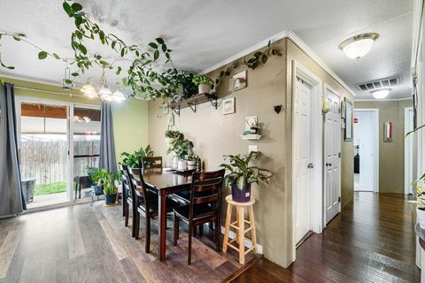 Tiny photo for 7961 Isabella Way, White City, OR 97503 (MLS # 220215549)