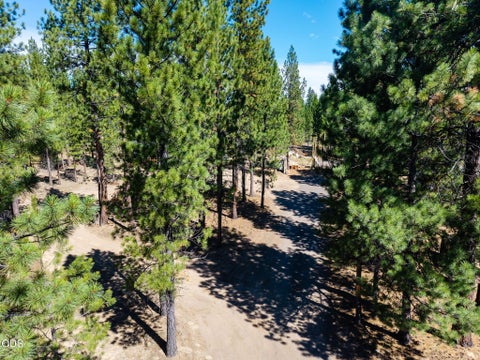 Tiny photo for 52081 White Fir, La Pine, OR 97739 (MLS # 220226349)