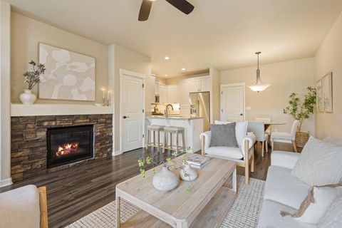 Tiny photo for 20751 NE Boulderfield Avenue, Bend, OR 97701 (MLS # 220211472)