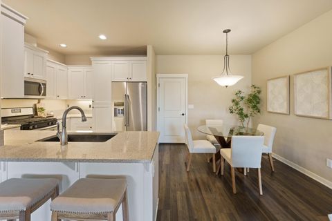 Tiny photo for 20751 NE Boulderfield Avenue, Bend, OR 97701 (MLS # 220211472)