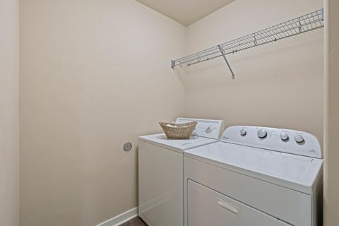 Tiny photo for 20751 NE Boulderfield Avenue, Bend, OR 97701 (MLS # 220211472)