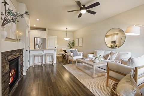 Tiny photo for 20751 NE Boulderfield Avenue, Bend, OR 97701 (MLS # 220211472)