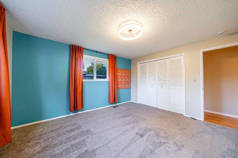 Tiny photo for 208 Oregon Terrace, Medford, OR 97504 (MLS # 220211829)