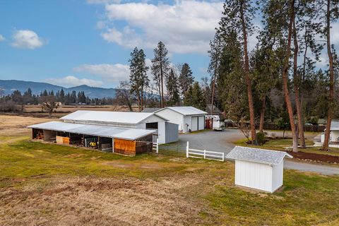 Tiny photo for 408 Oak Grove Road, Medford, OR 97501 (MLS # 220214859)