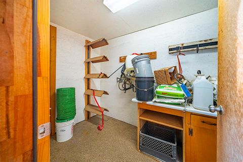 Tiny photo for 408 Oak Grove Road, Medford, OR 97501 (MLS # 220214859)