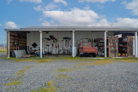 Tiny photo for 408 Oak Grove Road, Medford, OR 97501 (MLS # 220214859)