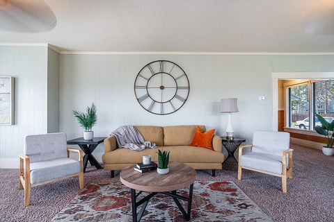 Tiny photo for 408 Oak Grove Road, Medford, OR 97501 (MLS # 220214859)