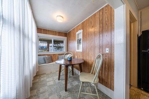 Tiny photo for 408 Oak Grove Road, Medford, OR 97501 (MLS # 220214859)