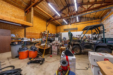 Tiny photo for 408 Oak Grove Road, Medford, OR 97501 (MLS # 220214859)