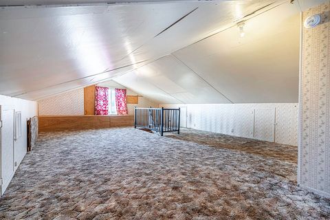 Tiny photo for 408 Oak Grove Road, Medford, OR 97501 (MLS # 220214859)