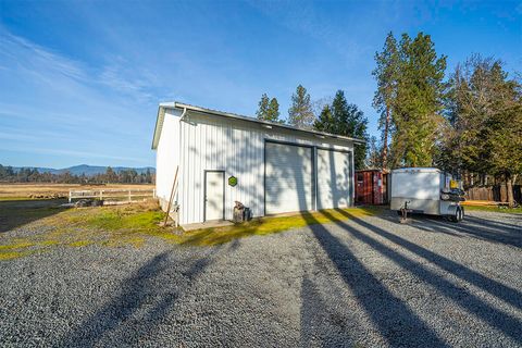 Tiny photo for 408 Oak Grove Road, Medford, OR 97501 (MLS # 220214859)