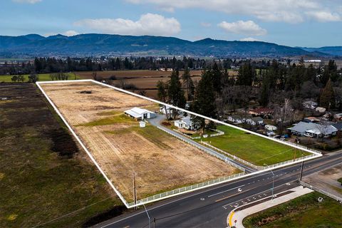 Tiny photo for 408 Oak Grove Road, Medford, OR 97501 (MLS # 220214859)