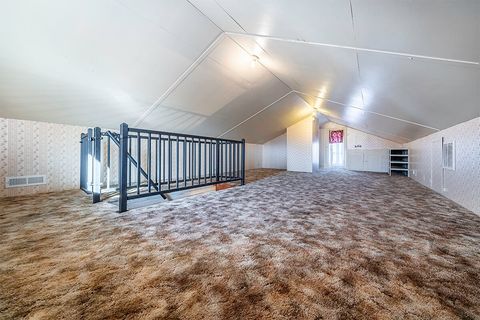 Tiny photo for 408 Oak Grove Road, Medford, OR 97501 (MLS # 220214859)