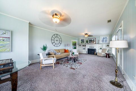 Tiny photo for 408 Oak Grove Road, Medford, OR 97501 (MLS # 220214859)