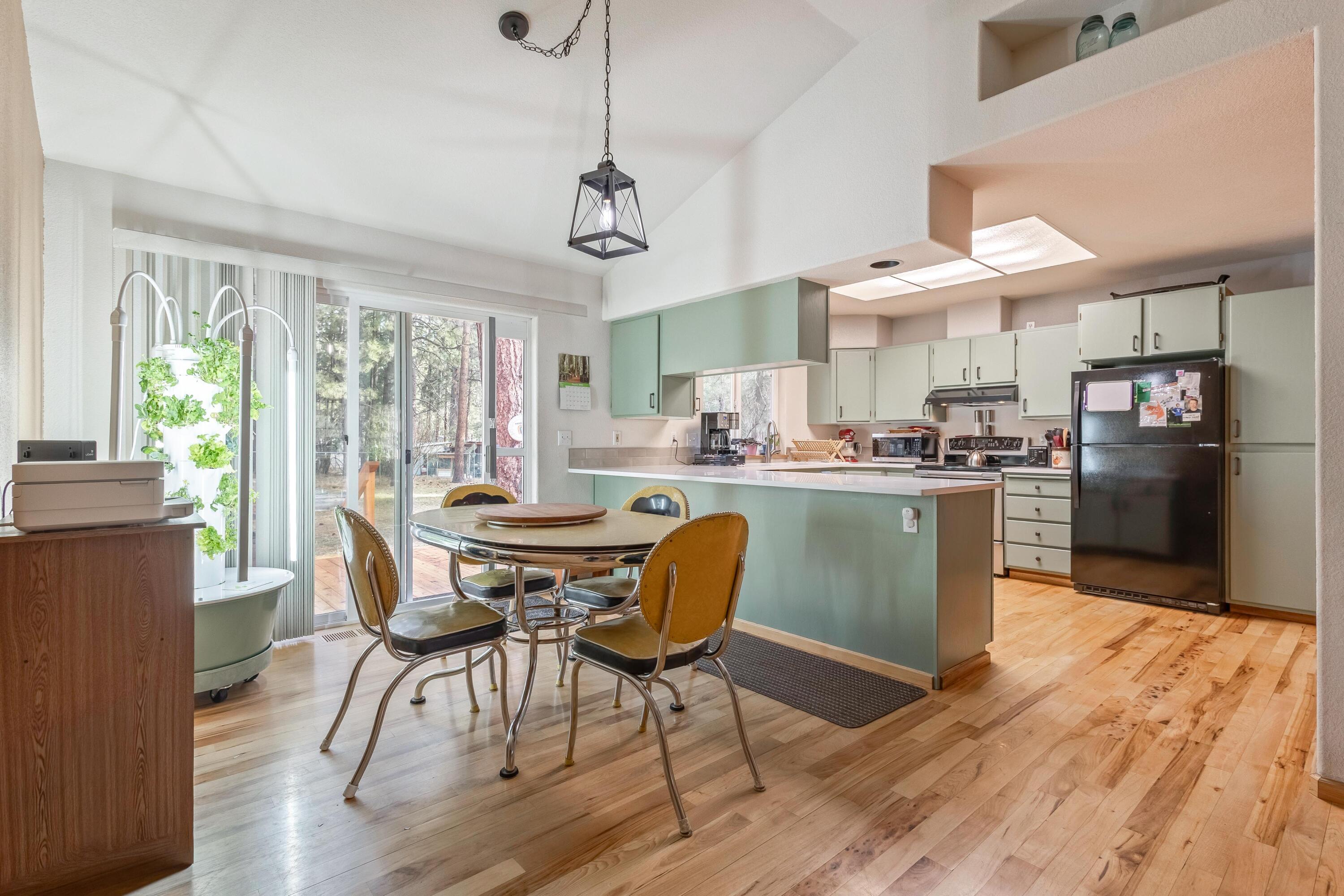 18900 Tuscarora Lane