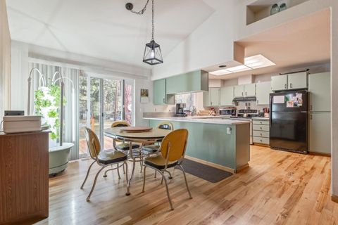 Tiny photo for 18900 Tuscarora Lane, Bend, OR 97702 (MLS # 220217073)