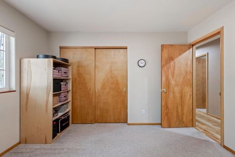 Tiny photo for 18900 Tuscarora Lane, Bend, OR 97702 (MLS # 220217073)