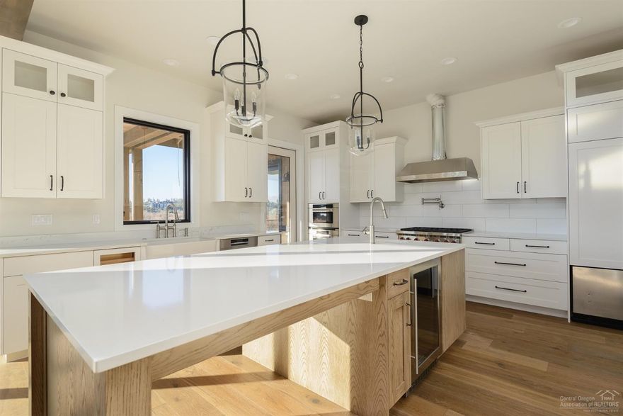 For Comps - Mutually accepted contract and price locked on August 16, 2016. House square footage is 4.293 and studio casita is 431.