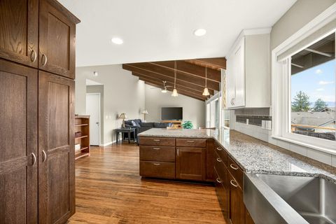 Tiny photo for 1075 Green Meadows Way, Ashland, OR 97520 (MLS # 220215639)