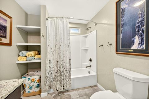 Tiny photo for 1075 Green Meadows Way, Ashland, OR 97520 (MLS # 220215639)