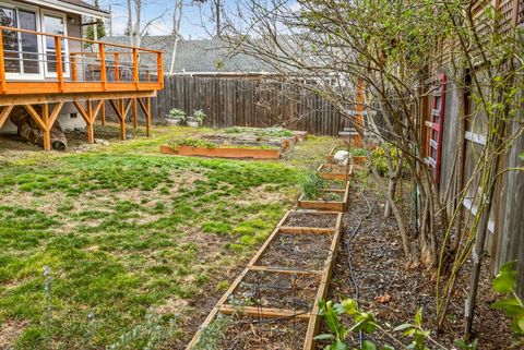 Tiny photo for 1075 Green Meadows Way, Ashland, OR 97520 (MLS # 220215639)
