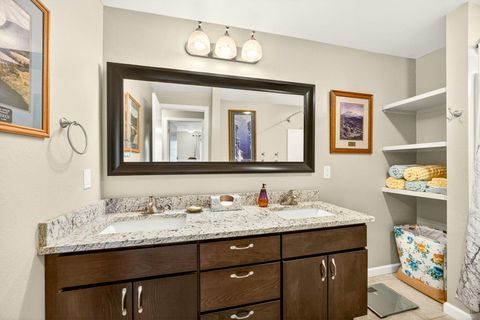 Tiny photo for 1075 Green Meadows Way, Ashland, OR 97520 (MLS # 220215639)