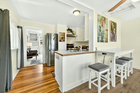 Tiny photo for 480 Harrison Street, Ashland, OR 97520 (MLS # 220219842)