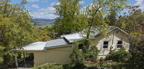 Tiny photo for 480 Harrison Street, Ashland, OR 97520 (MLS # 220219842)