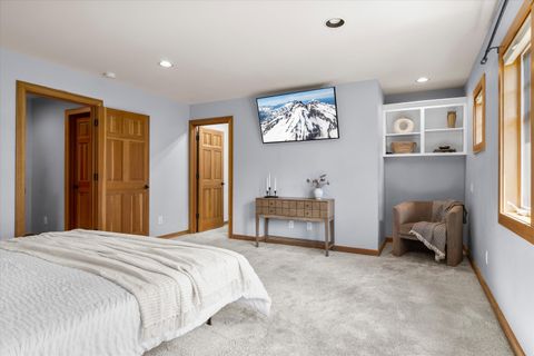 Tiny photo for 1252 NW Ithaca Avenue, Bend, OR 97703 (MLS # 220221332)