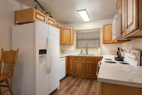 Tiny photo for 50878 Highway 97, La Pine, OR 97739 (MLS # 220217292)