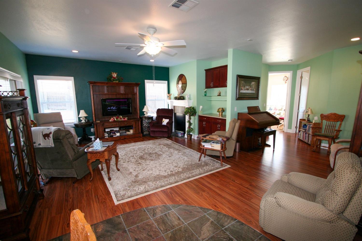 Sierra Heights - Residential