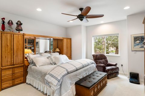 Tiny photo for 900 Victoria Falls Drive, Redmond, OR 97756 (MLS # 220219374)