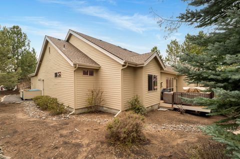 Tiny photo for 900 Victoria Falls Drive, Redmond, OR 97756 (MLS # 220219374)