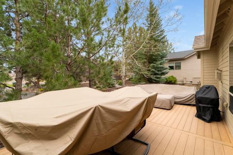 Tiny photo for 900 Victoria Falls Drive, Redmond, OR 97756 (MLS # 220219374)