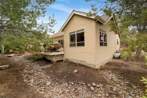 Tiny photo for 900 Victoria Falls Drive, Redmond, OR 97756 (MLS # 220219374)